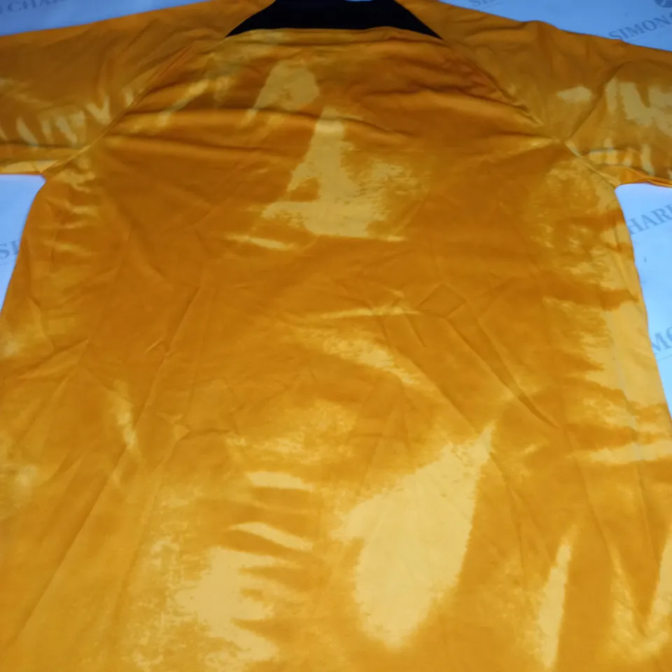 NETHERLANDS HOME SHIRT SIZE XL