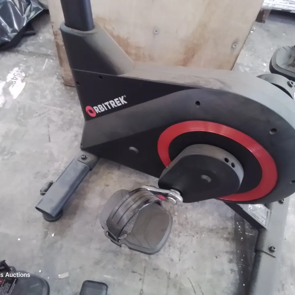 ORBITREK CROSS TRAINER