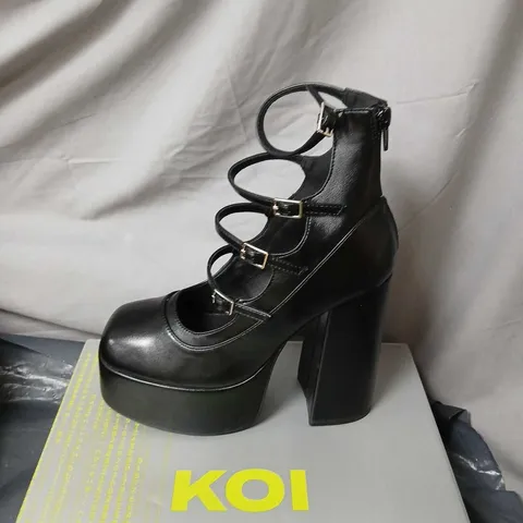 KOI GURREN STRAPPY PLATFORM HEELS – BLACK, UK5