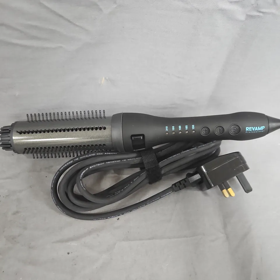 REVAMP PROGLOSS BIG VOLUME AND WAVE HOT CERAMIC BRUSH