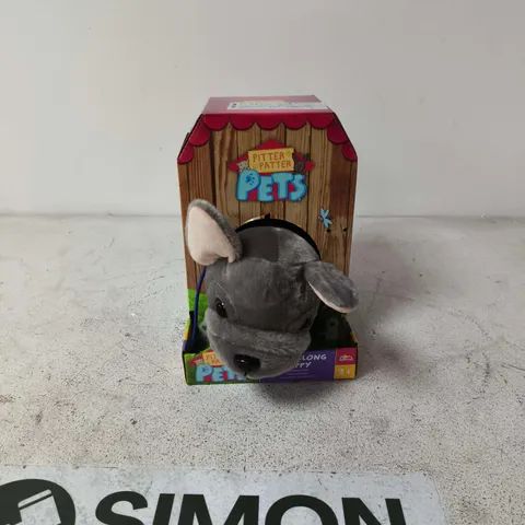 PITTER PATTER PETS PLUSH DOG TOY – GREY (BOXED)