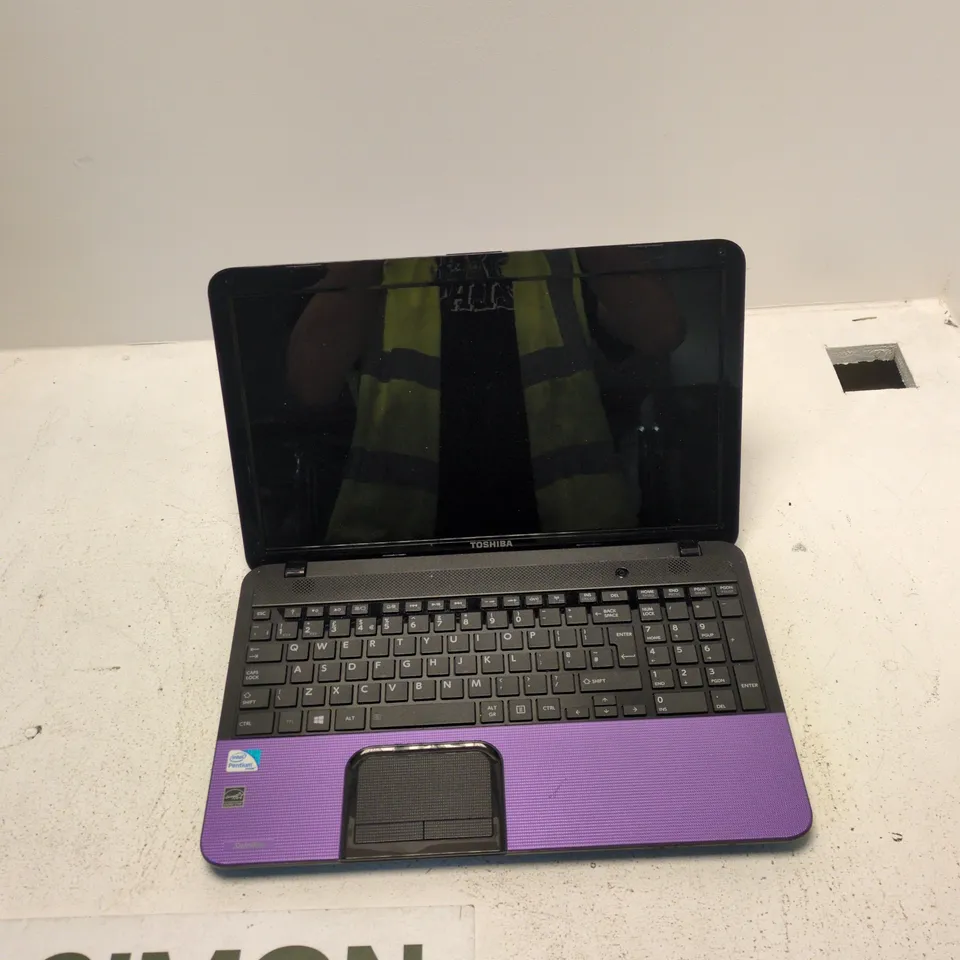 TOSHIBA SATELLITE C855-1TD LAPTOP – PURPLE