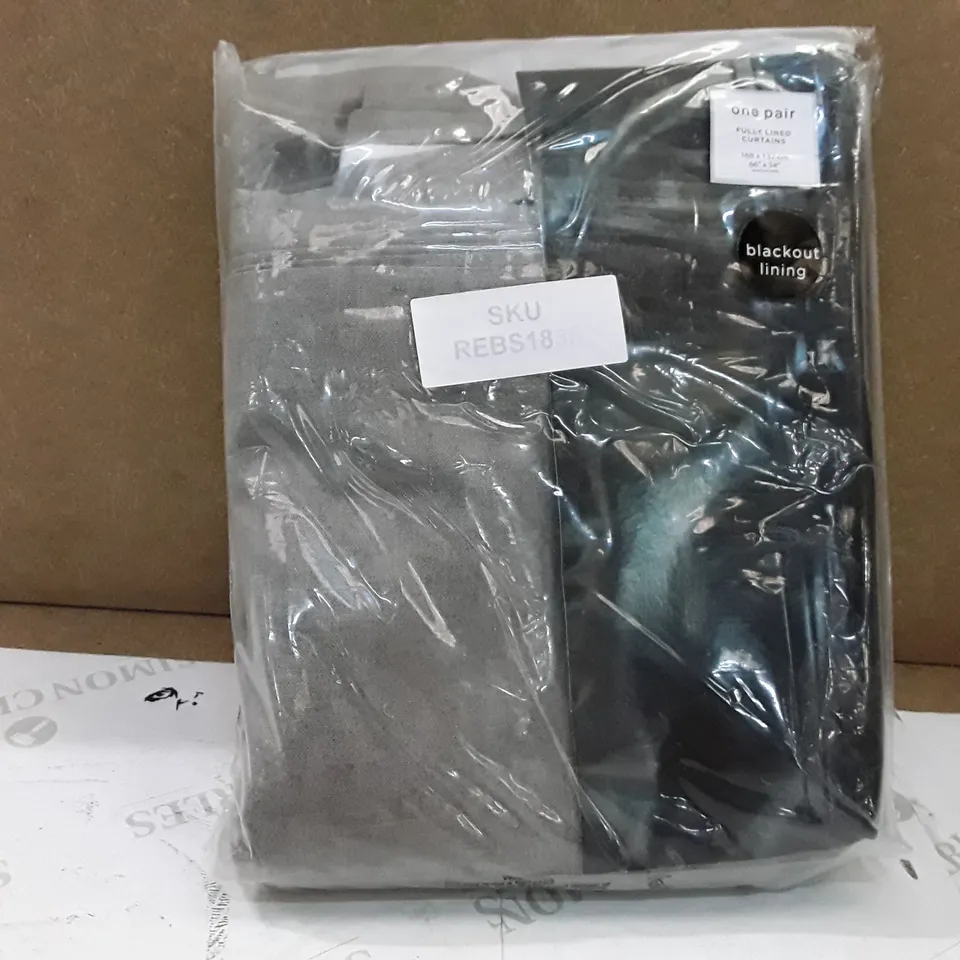 BRAND NEW FUSION FULLY LINED BLACKOUT  CURTAINS - 168CM X 137CM (CHARCOAL) 