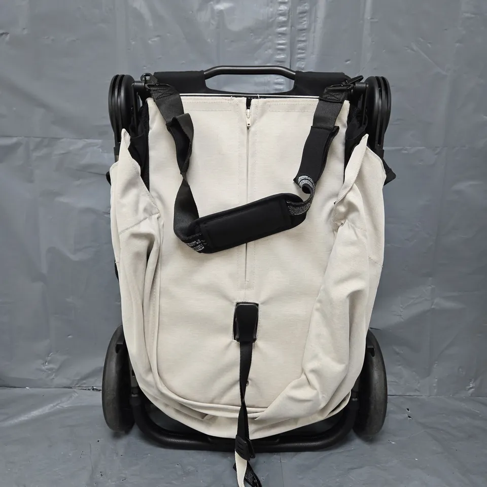 MAMAS & PAPAS LIBRO STROLLER - MORELL