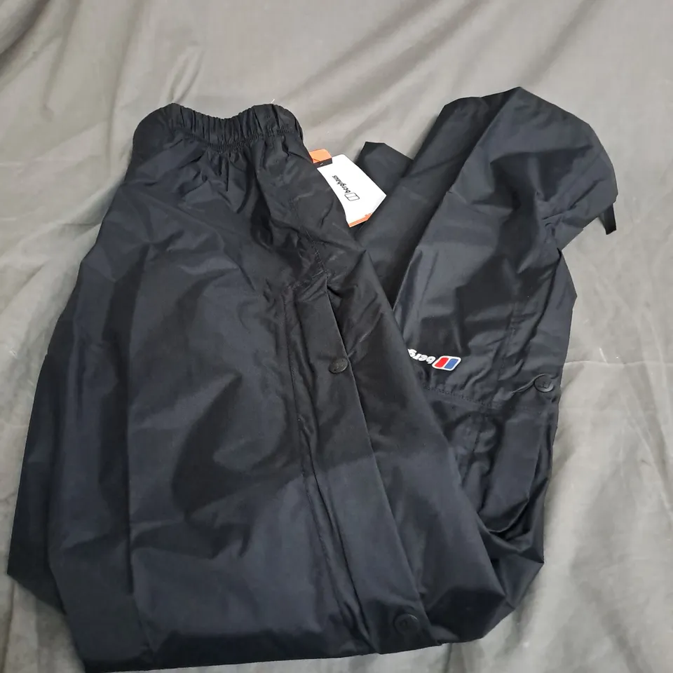 BERGHAUS HYDROCELL STORMCLOUD OVERTROUSERS IN BLACK SIZE M