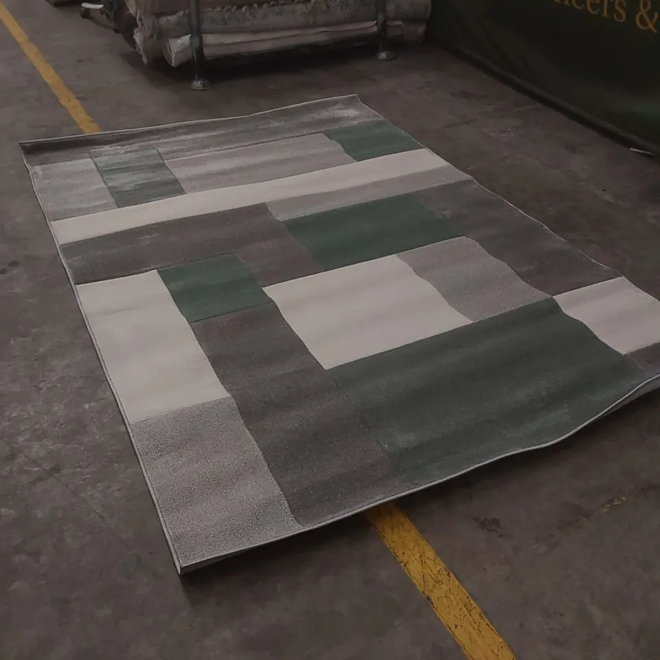 QUALITY DESIGNER AREA RUG - APPROXIMATELY 295 x 195cm