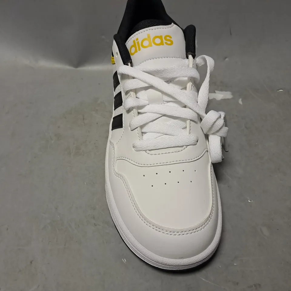 PAIR OF ADIDAS HOOP 3 IN WHITE - SIZE 6 1/'2 