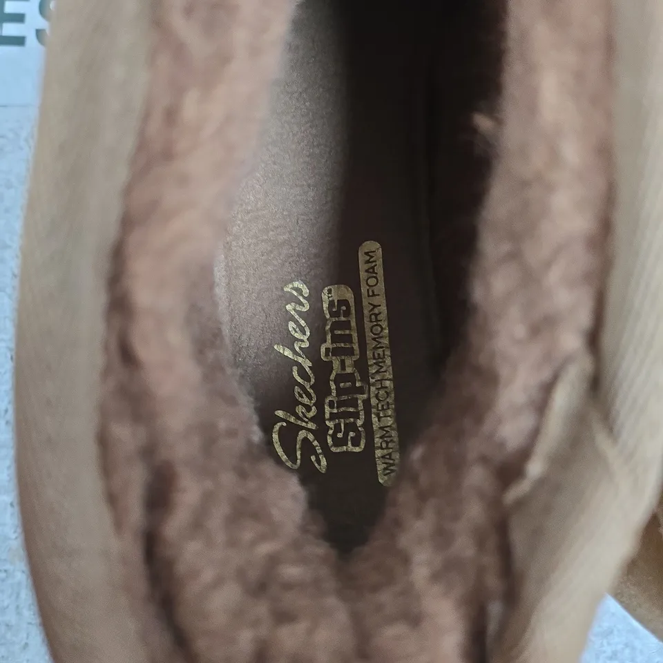 SCHECHERS UK 5 WOMEN'S SHEEPSKIN BOOTS WITH FUR LINING – MEMORY FOAM INSOLE 