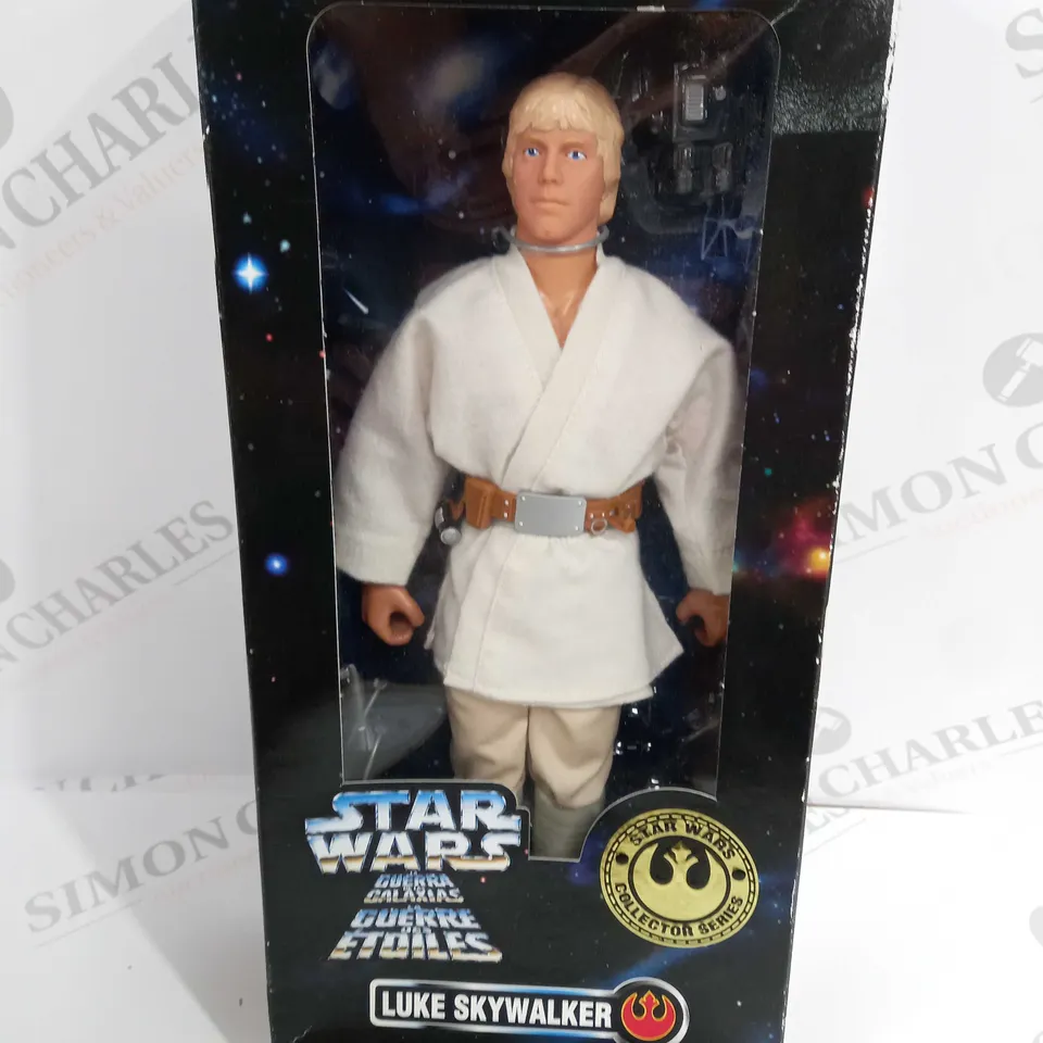 BOXED STAR WARS COLLECTORS SERIES FIGURE - LUKE SKYWALKER 