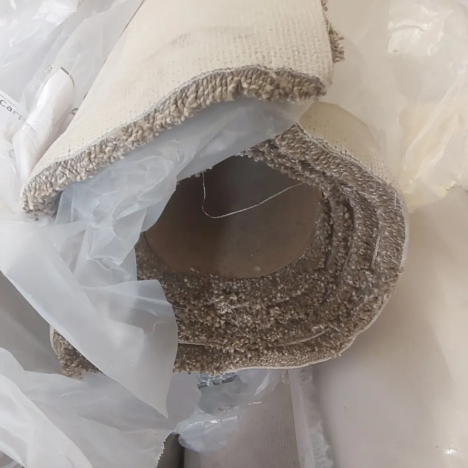 ROLL OF QUALITY FIRST IMPRESSIONS DOWN TO EARTH CARPET - APPROXIMATELY 2 x 4m