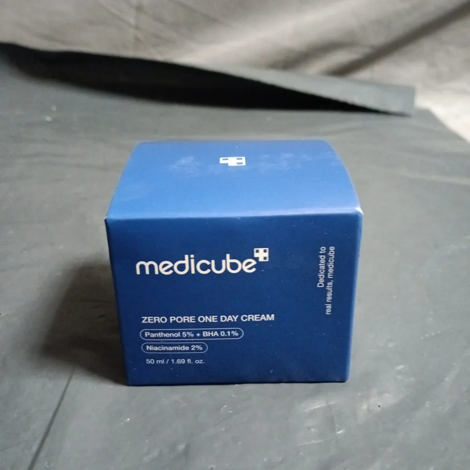 MEDICUBE ZERO PORE ONE DAY CREAM – 50 ML