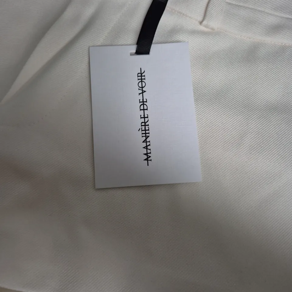 MANIERE DE VOIR CREAM SHORTS– TAG ATTACHED