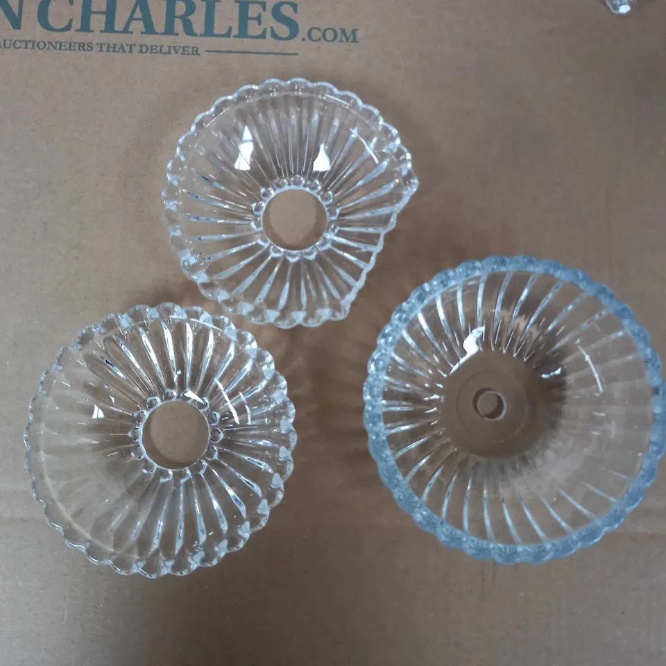ALESSANDRA FLUSH ANTIQUE BRASS EFFECT CRYSTAL 5 LIGHT CHANDELIER RRP £90