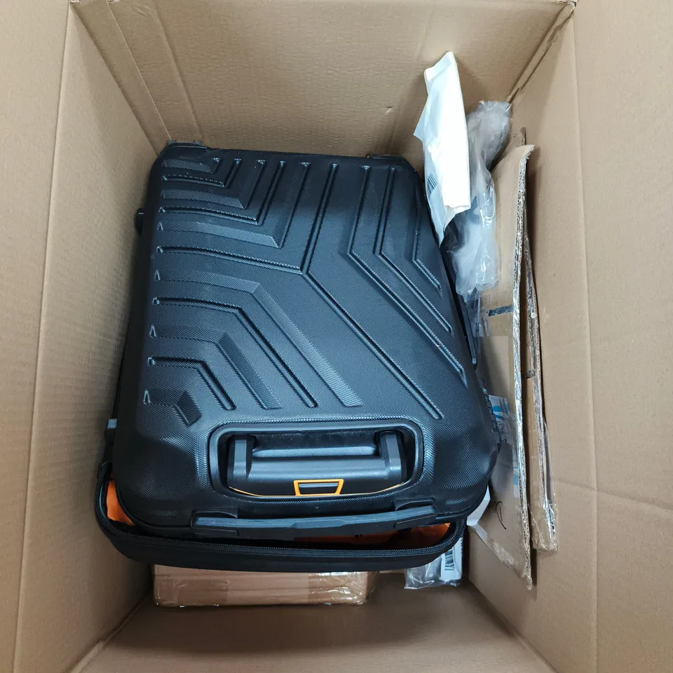 BOX OF APPROXIMATELY 10 ASSORTED HOUSEHOLD ITEMS TO INCLUDE - SUNFLOWER WREATH - DUVET SET - MOBILE GAMING CONTROLLER - ETC