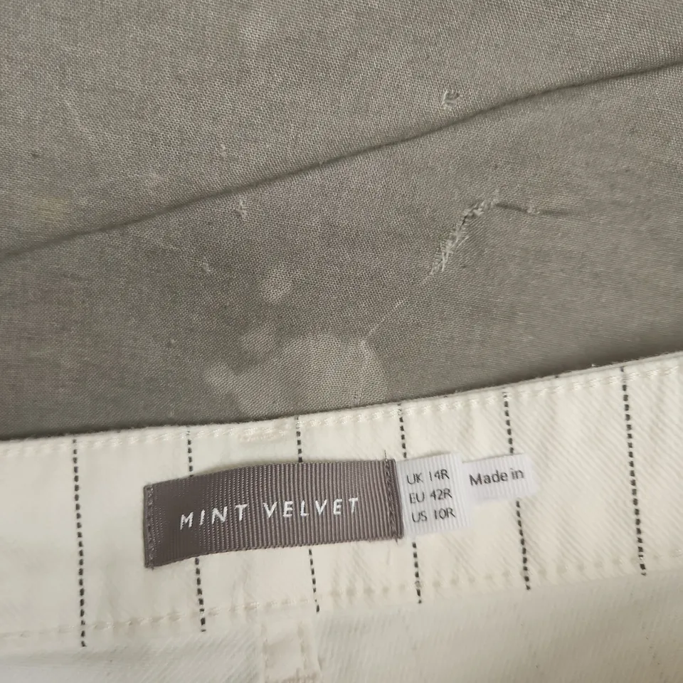 MINT VELVET WHITE PINSTRIPED TROUSERS – UK 14R (EU 42R, US 10R)