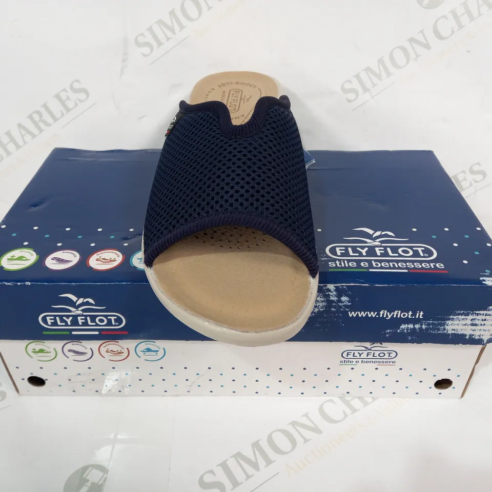 BOXED PAIR OF FLY FLOT FLY27046 OPEN TOE SLIP-ON SHOES IN NAVY EU SIZE 38