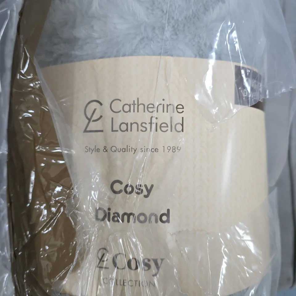CATHERINE LANSFIELD COSY DIAMOND KING SIZE DUVET SET