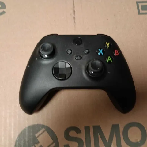 XBOX WIRELESS CONTROLLER (1914)