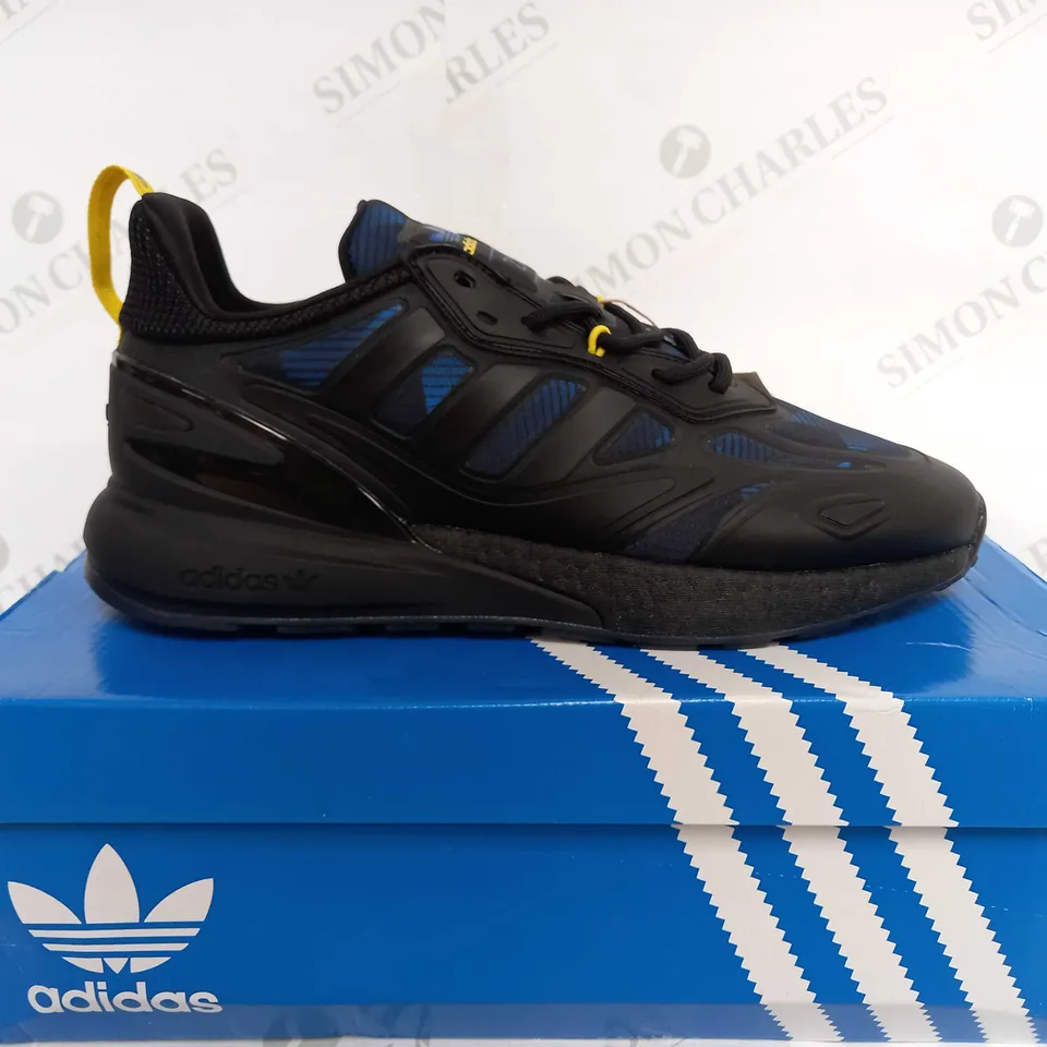 ADIDAS ZX 2K BOOST 2,0 MANCHESTER UNITED - UK 9