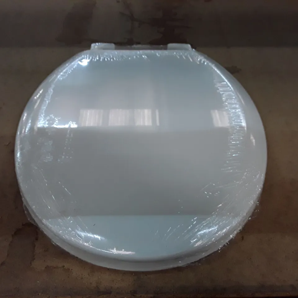 BOXED BEMIS ROUND TOILET SEAT