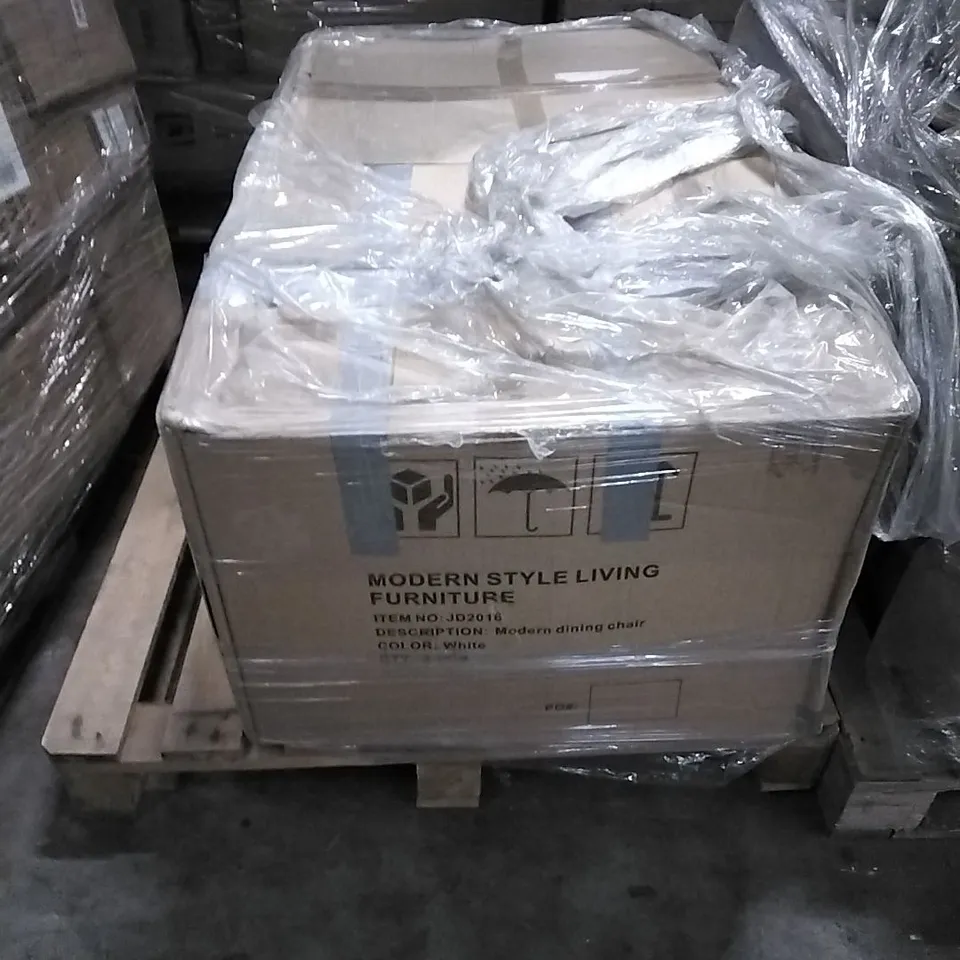 PALLET CONTAINING MODERN DINING CHAIRS