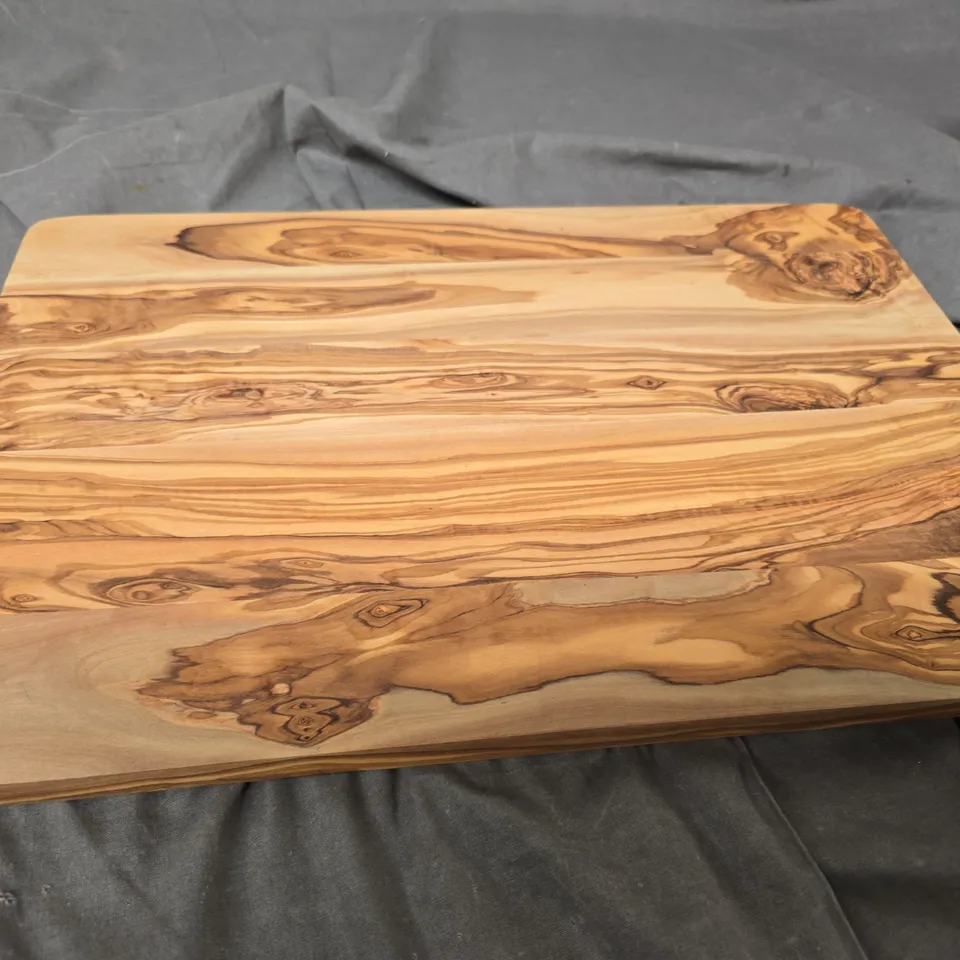 set of 5 wooden chopping boards 
