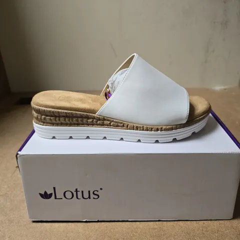 BOXED PAIR OF LOTUS WOMEN'S WHITE SLIP-ON SANDALS – 7
