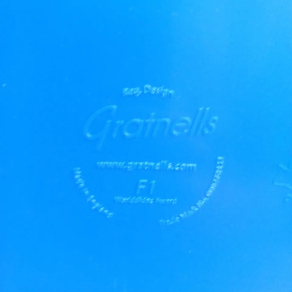 PALLET OF APPROXIMATELY 90 GRATNELLS BLUE PLASTIC STACKING TRAYS