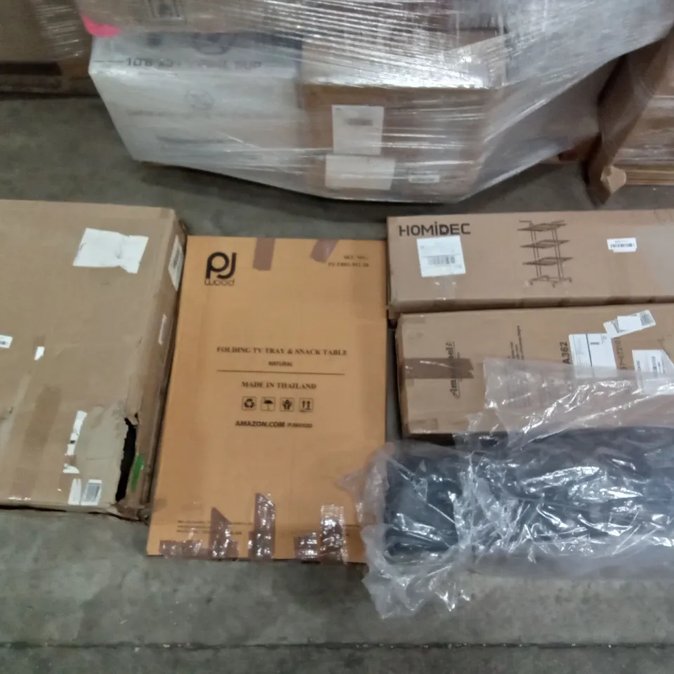 PALLET OF ASSORTED ITEMS INCLUDING PJ WOOD FOLDING TV TRAY & SNACK TABLE, HOMIDEC DRYING RACK, AMAGABELI FIREPLACE TOOLS SETS BLACK, FOLDOUT CAMPING CHAIR, HOME 21 GALLON AUTOMATIC TRASH CAN