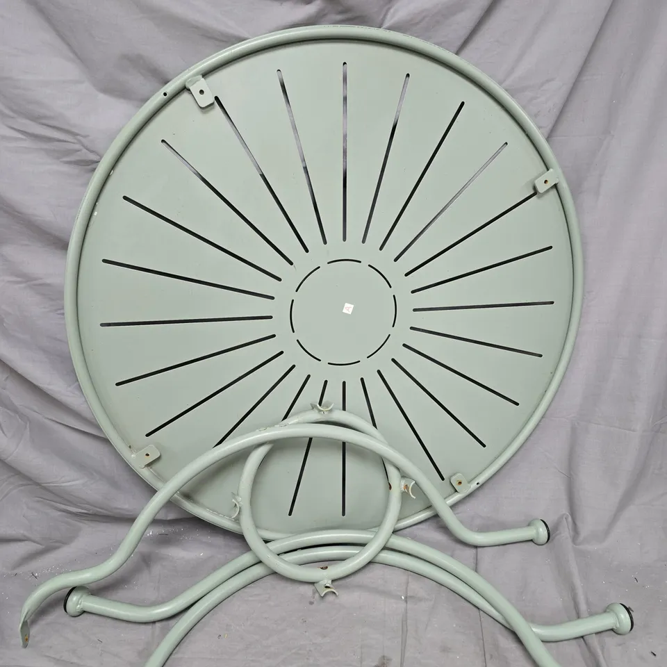 INNOVATORS SUNBURST OUTDOOR TABLE IN GREEN - COLLECTION ONLY