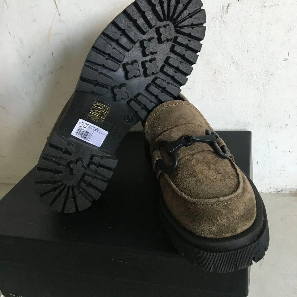 BOXED PAIR OF SIZE 38 DUNE KHAKI/SUEDE SHOES 