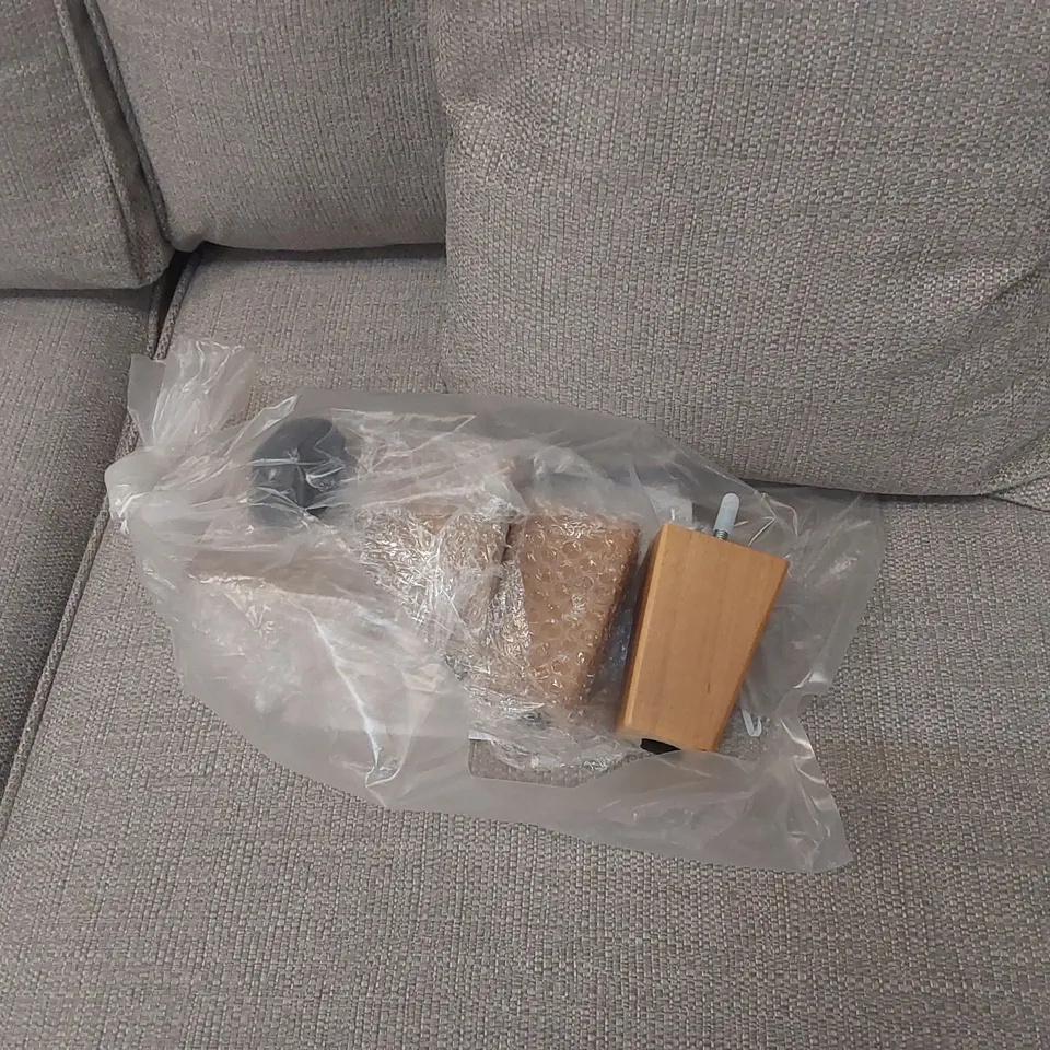 QUALITY DESIGNER HALSTOW 3 SEATER FABRIC UPHOLSTERED SOFA - GREY