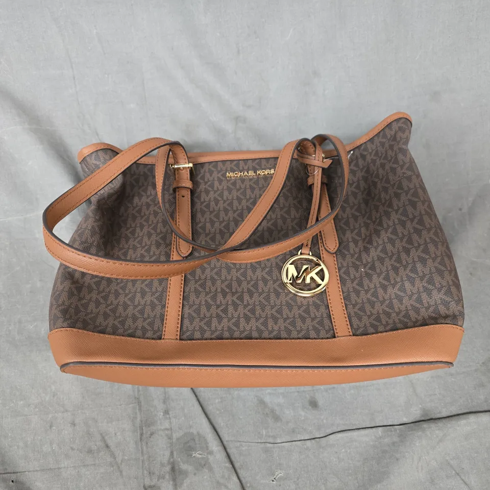 MICHAEL KORS BROWN MONOGRAM TOTE BAG WITH TAN LEATHER TRIM
