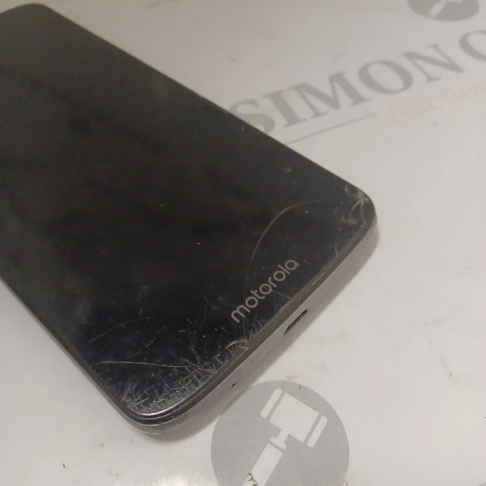 MOTOROLA MOBILE PHONE