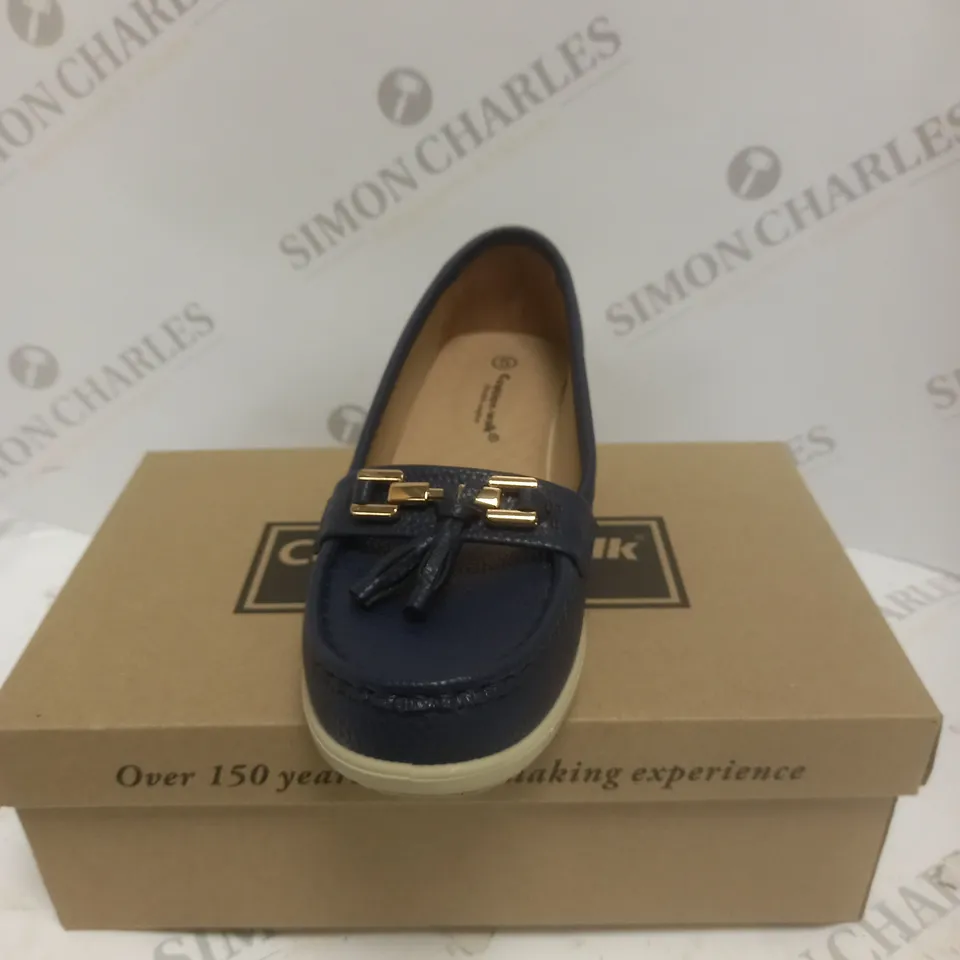 BOXED PAIR OF CUSHION WALK LOAFERS IN NAVY - SIZE 5