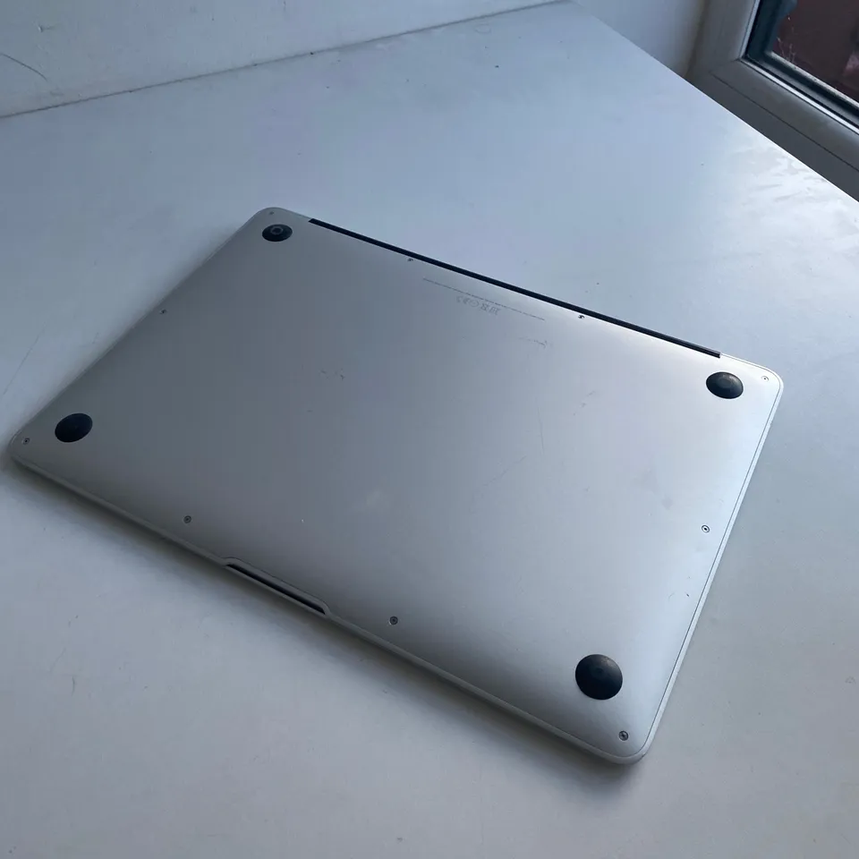 APPLE MACBOOK AIR A1466