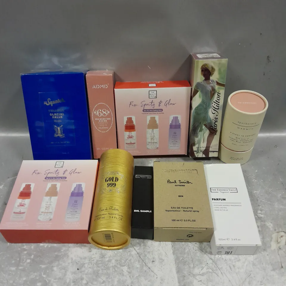 APPROXIMATELY 10 ASSORTED FRAGRANCE PRODUCTS TO INCLUDE PAUL SMITH, PARIS HILTON, GOLD 999 ETC 