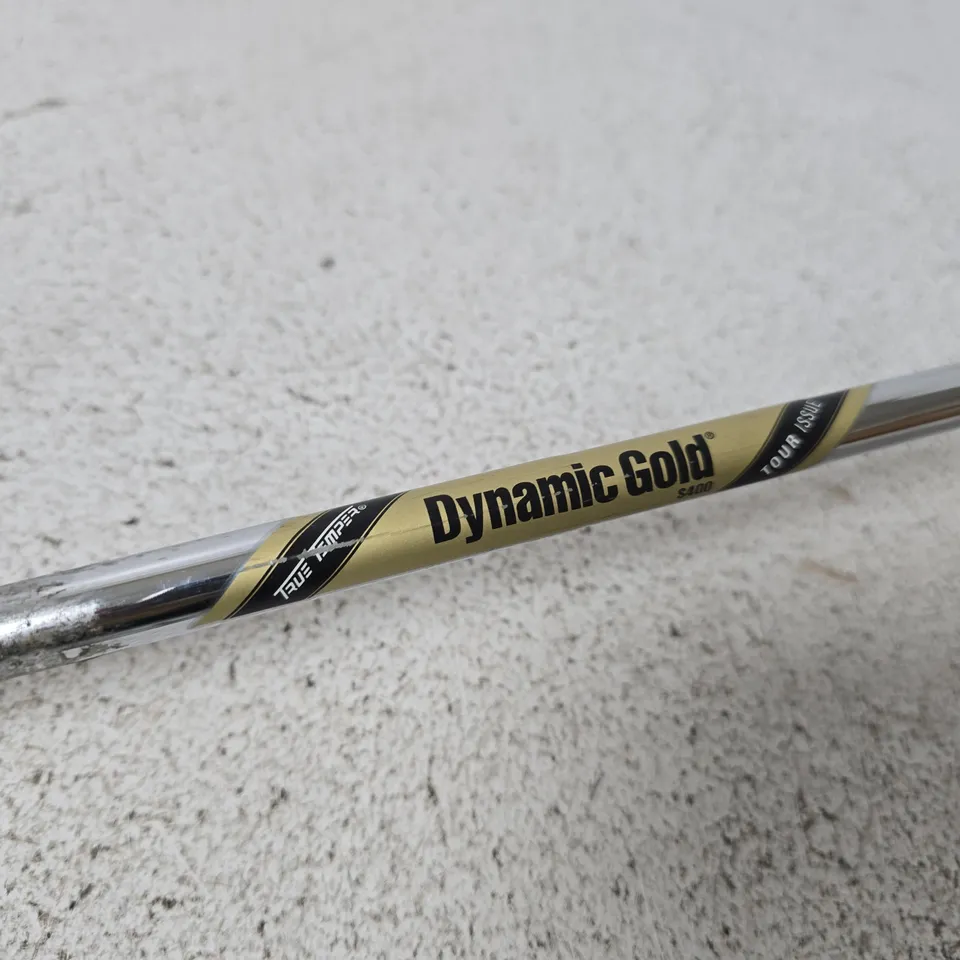 CLEVELAND ZIPCORE CBX LT WEDGE – DYNAMIC GOLD SHAFT