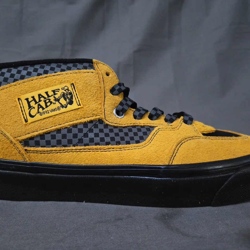 BOXED PAIR OF VANS HALF CAB 33 DX SHOES IN YELLOW UK SIZE 10