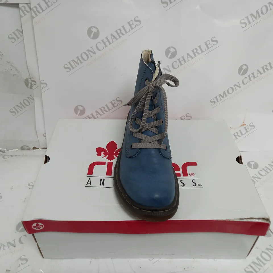 RIEKER LACE ANKLE BOOTS IN BLUE SIZE 5