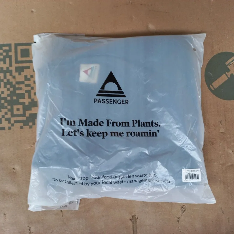 BAGGED PASSENGER ADVENTURE ORGANIC CANVAS TROUSERS IN CHARCOAL SIZE MEDIUM