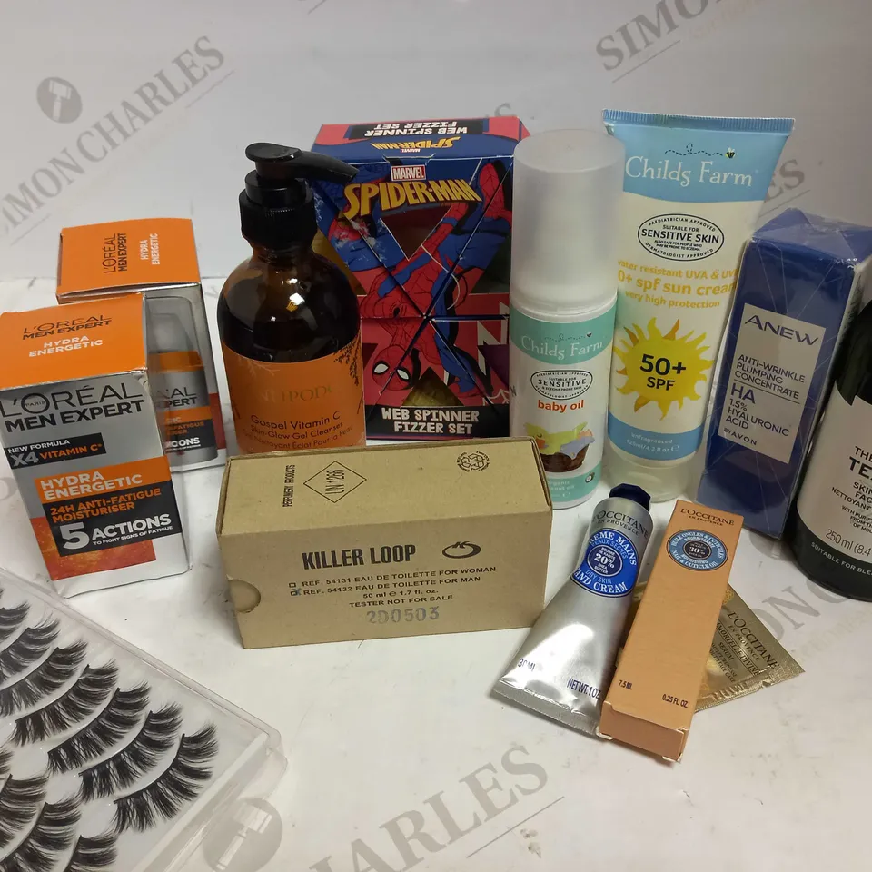 ASSORTED COSMETICS APPROX. 25 ITEMS 