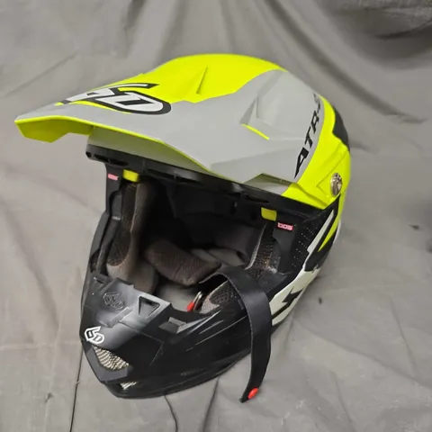 6D ATR-2 OFF ROAD MOTORCYCLE HELMET  