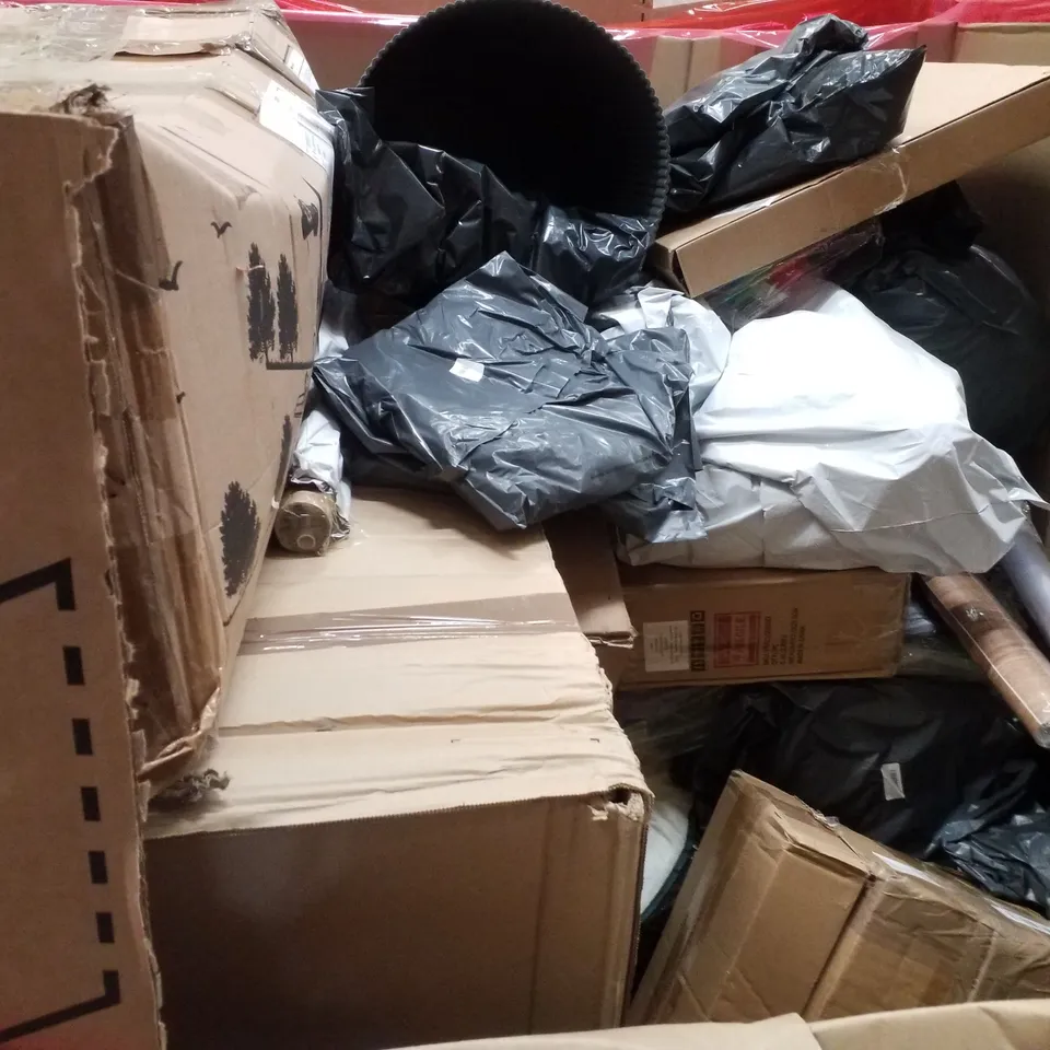 PALLET CONTAINING ASSORTED PRODUCTS INCLUDING PET DOOR, GOLF PUTTING MAT, ELECTRIC FLOOR HEATING SYSTEM, BATHROOM MIRROR & PILATES BOARD