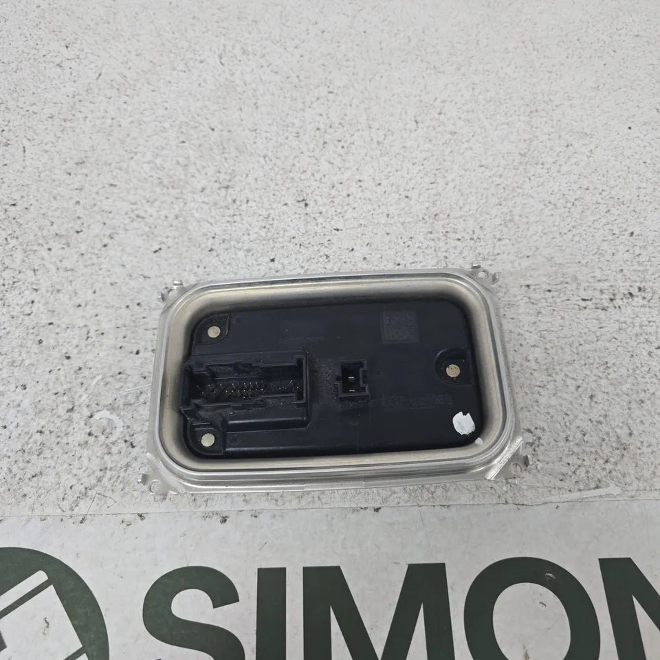 MERCEDES‑BENZ HEADLAMP CONTROL MODULE – A213