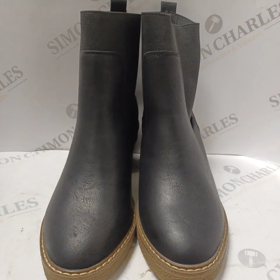EVANS BROOKE ANKLE BOOTS, BLACK - SIZE 6