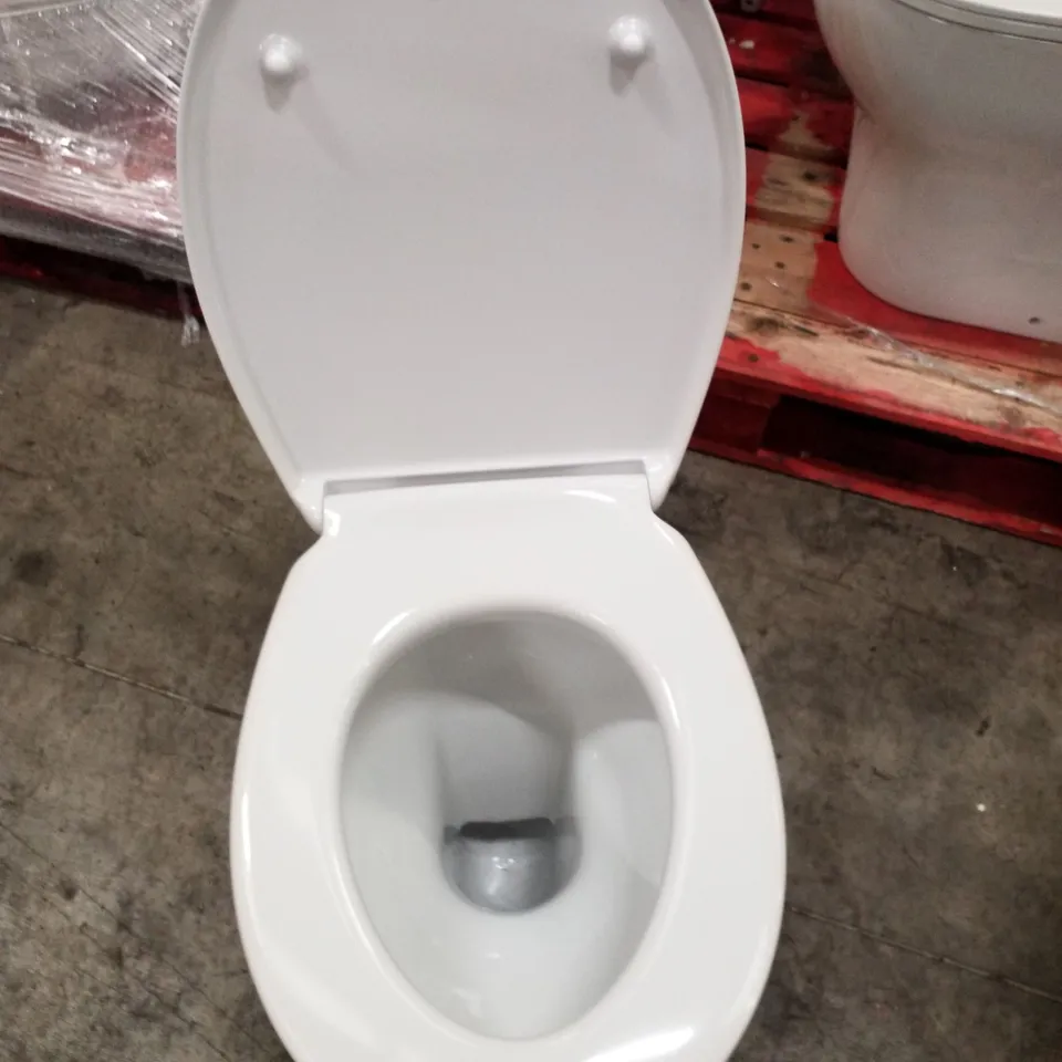 BRAND NEW TOILET PAN WITH SEAT