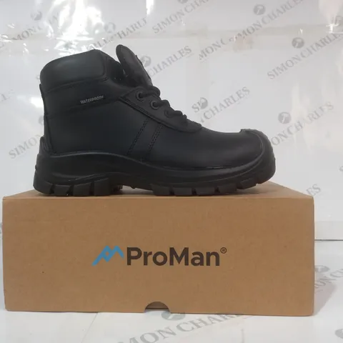 BOXED PAIR OF PROMAN WATERPROOF BOOTS IN BLACK EU SIZE 39