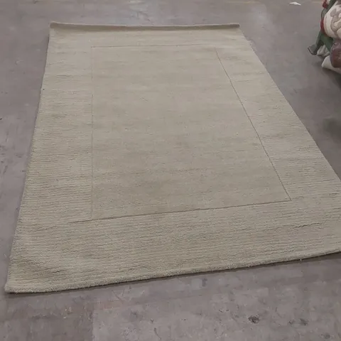 QUALITY DESIGNER AREA RUG - APPROXIMATELY 235 x 159cm