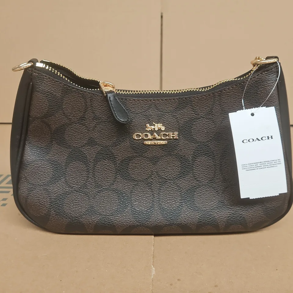 COACH TERI SHOULDER BAG IN REFINED PEBBLED LEATHER WITH CHAIN STRAP